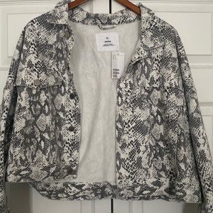 NWT: H&M Snake print Jean Jacket